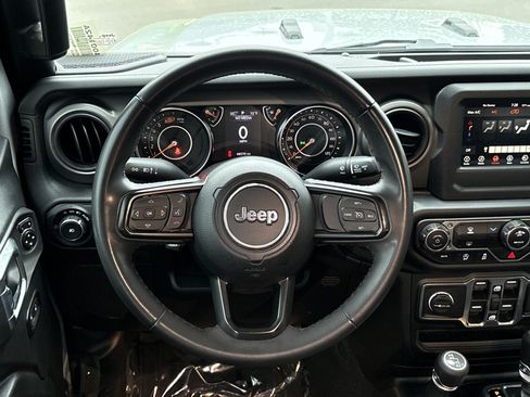 Used 2023 Jeep Wrangler Unlimited Sport AWD/4WD image 21