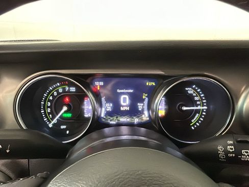 Used 2023 Jeep Wrangler Unlimited w/ Cold Weather Group AWD/4WD image 20