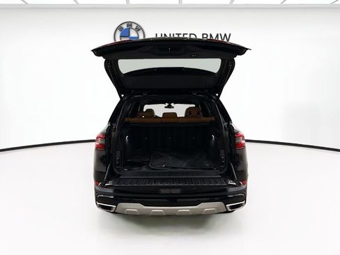 Used 2023 BMW X5 xDrive40i w/ Parking Assistance Package AWD/4WD image 14