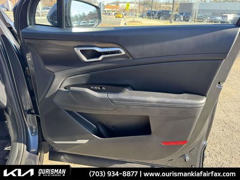 Used 2024 Kia Sportage EX image 28