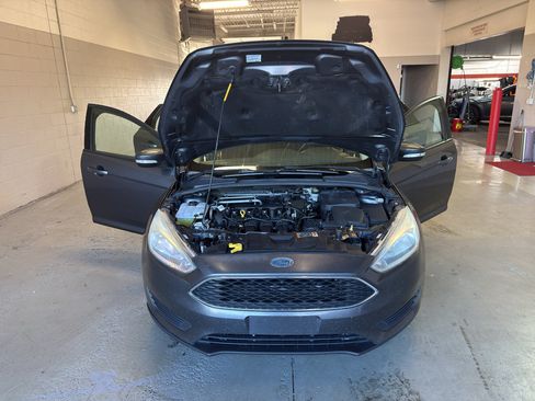 Used 2015 Ford Focus SE FWD image 8