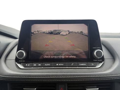 Certified 2024 Nissan Rogue SV image 20