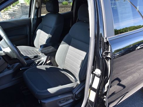Used 2019 Ford Ranger XLT w/ Equipment Group 302A Luxury AWD/4WD image 6
