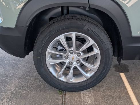 New 2026 Chevrolet TrailBlazer LS w/ LS Convenience Package FWD image 3