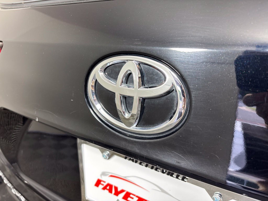 Used 2021 Toyota Highlander XSE FWD image 28