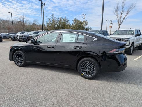 New 2026 Nissan Sentra SV w/ Floor Mat Package image 6
