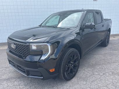 New 2025 Ford Maverick Lariat w/ Black Appearance Package