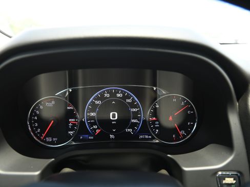 Used 2022 GMC Acadia AT4 w/ Technology Package AWD/4WD image 21