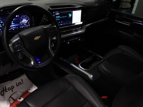 Used 2024 Chevrolet Silverado 2500 LTZ w/ LTZ Convenience Package AWD/4WD image 47