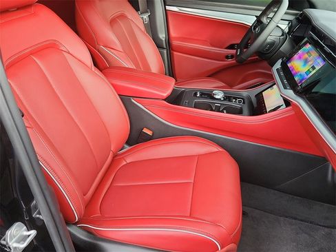 Used 2024 Jeep Wagoneer Launch Edition image 15