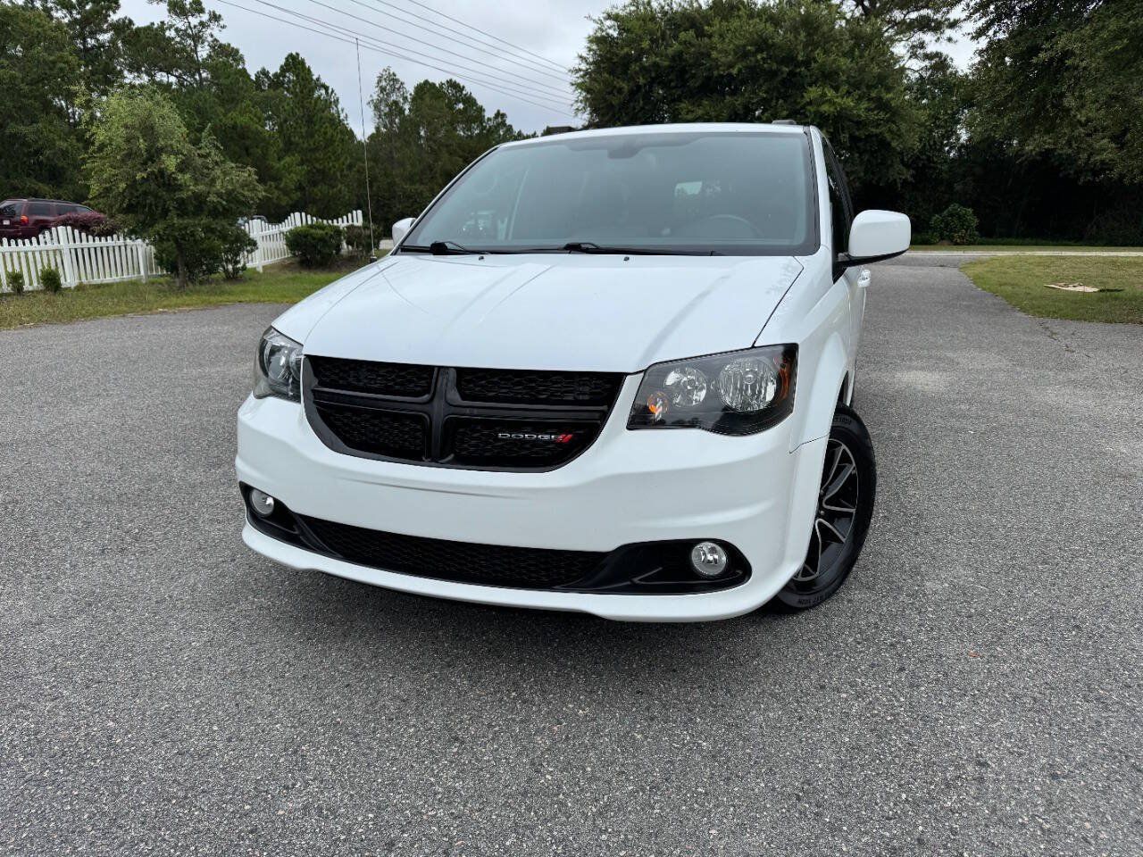 Used 2019 Dodge Grand Caravan SXT w/ Driver Convenience Group FWD image 28