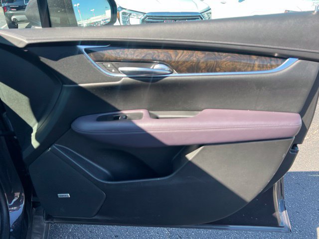 Used 2017 Cadillac XT5 Premium Luxury AWD/4WD image 10