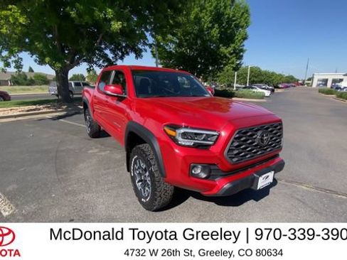 Used 2023 Toyota Tacoma TRD Off-Road w/ Advanced Technology Package AWD/4WD image 9