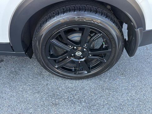 Used 2020 Nissan Kicks SR w/ SR Premium Package FWD image 36