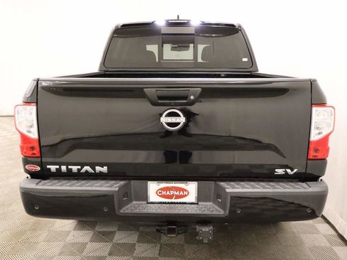 Used 2024 Nissan Titan SV w/ SV Convenience Package image 5