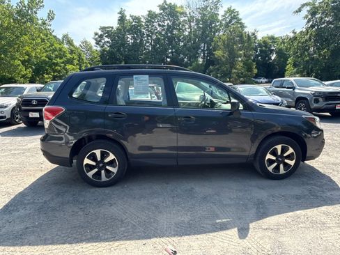 Used 2018 Subaru Forester 2.5i w/ Alloy Wheel Package AWD/4WD image 11