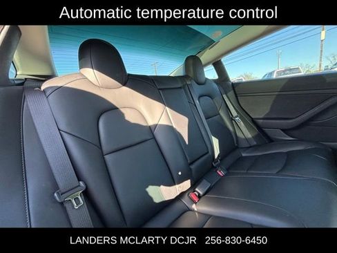 Used 2022 Tesla Model 3 image 15