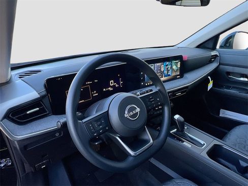 New 2026 Nissan Kicks SV image 9