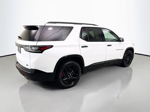 Used 2021 Chevrolet Traverse Premier w/ Redline Edition AWD/4WD image 7