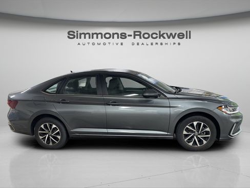 Used 2025 Volkswagen Jetta S FWD image 6
