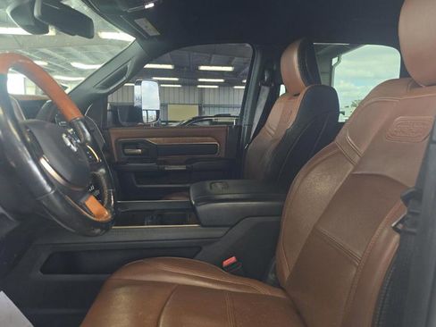 Used 2019 RAM 3500 Limited AWD/4WD image 2