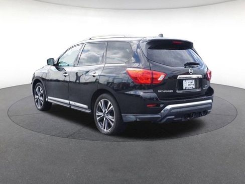 Used 2020 Nissan Pathfinder Platinum image 4