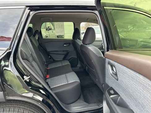 Certified 2023 Nissan Rogue SV image 14