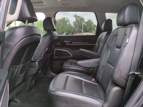 Certified 2025 Kia Telluride S FWD image 14