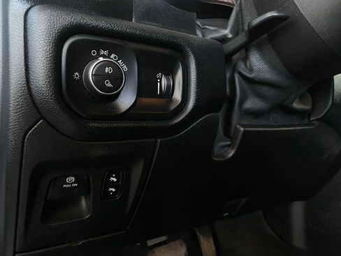 Used 2020 RAM 1500 Lone Star image 24