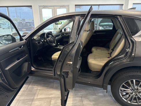 Used 2017 MAZDA CX-5 Touring w/ Preferred Equipment Package image 12