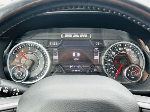 Used 2022 RAM 1500 Big Horn AWD/4WD image 16