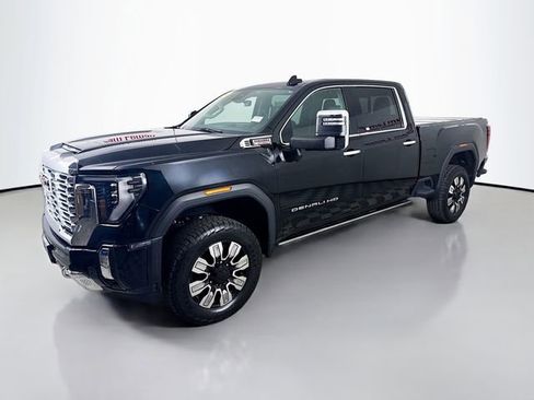 Used 2024 GMC Sierra 3500 Denali w/ Denali Reserve Package image 3