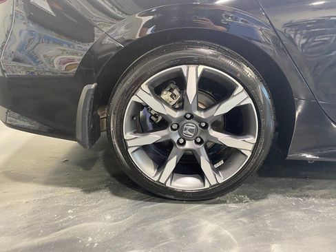 Used 2025 Honda Civic Sport Touring image 9