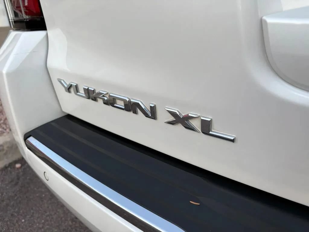 Used 2017 GMC Yukon XL Denali AWD/4WD image 28