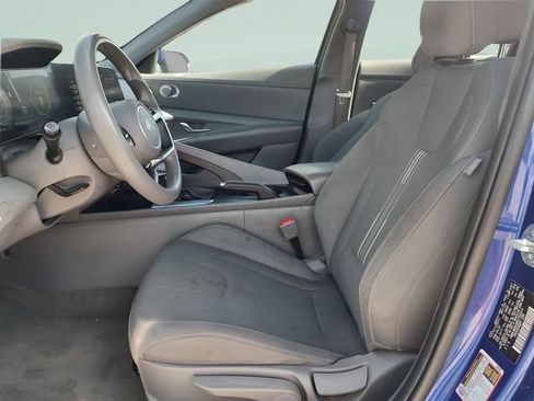 Used 2024 Hyundai Elantra SEL FWD image 27