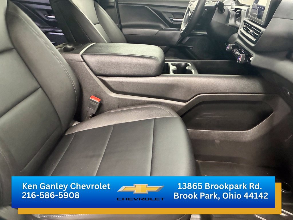 Certified 2024 Chevrolet Silverado EV W/T AWD/4WD image 22
