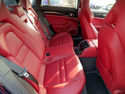 Used 2023 Porsche Panamera GTS AWD/4WD image 32