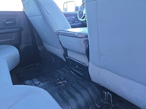 Used 2018 RAM 2500 Tradesman w/ Chrome Appearance Group image 82