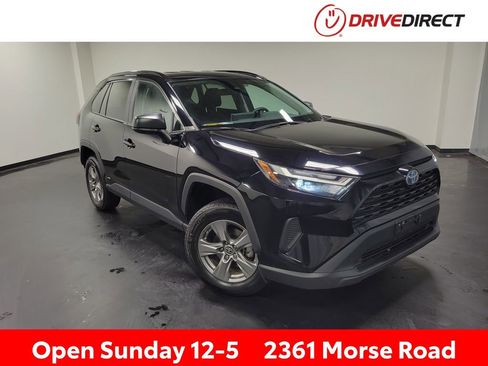 Used 2024 Toyota RAV4 LE AWD/4WD image 1