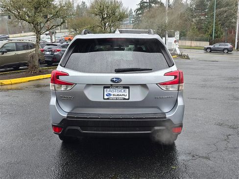 Used 2020 Subaru Forester Limited w/ Popular Package #3 image 4