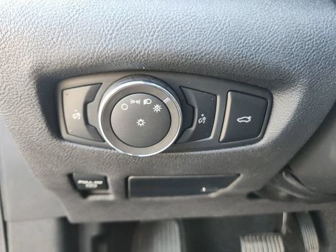 Used 2019 Lincoln Continental Reserve FWD image 24