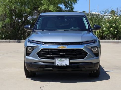 New 2026 Chevrolet TrailBlazer LS w/ LS Convenience Package FWD image 2