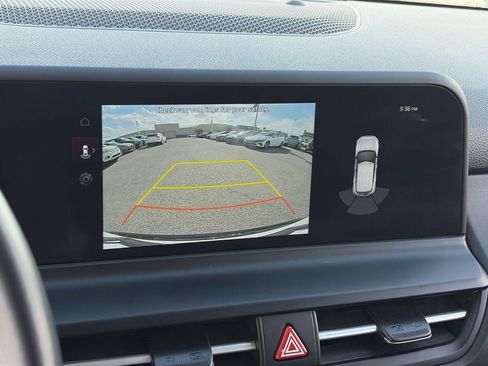 Certified 2025 Kia Seltos EX w/ EX Sunroof Package FWD image 25