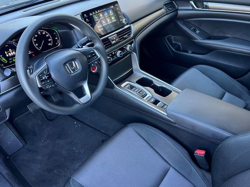 Used 2022 Honda Accord Hybrid image 10