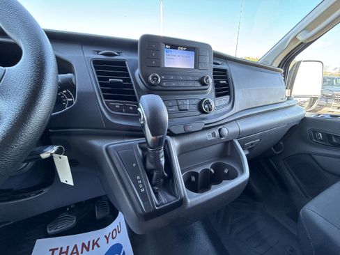 Used 2024 Ford Transit 250 Low Roof w/ Exterior Upgrade Package image 19