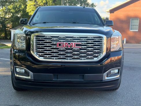 Used 2019 GMC Yukon Denali w/ Denali Ultimate Package RWD image 9