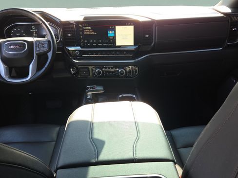 Used 2023 GMC Sierra 1500 SLT w/ SLT Premium Package image 11