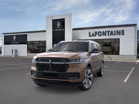 New 2026 Lincoln Navigator Black Label AWD/4WD image 2