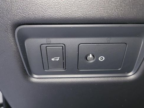 Used 2021 Land Rover Range Rover Sport HST image 31