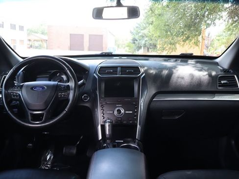 Used 2019 Ford Explorer Sport AWD/4WD image 16